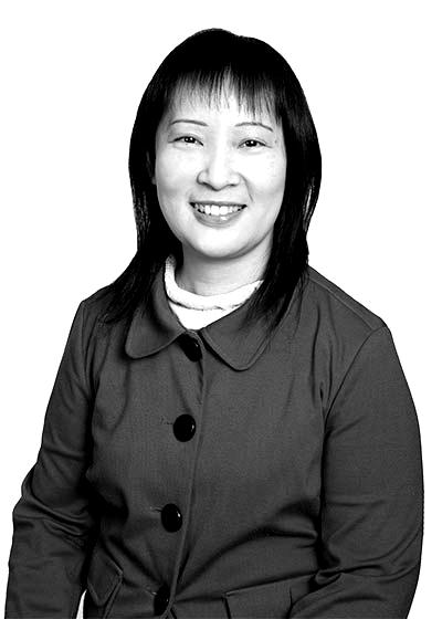 Staff-Caroline-Tsang-2012-blackwhite